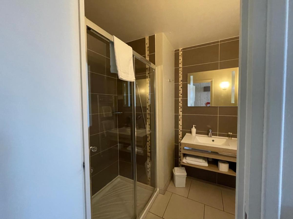Auberge Du Chasseur Grosrouvre Exteriör bild