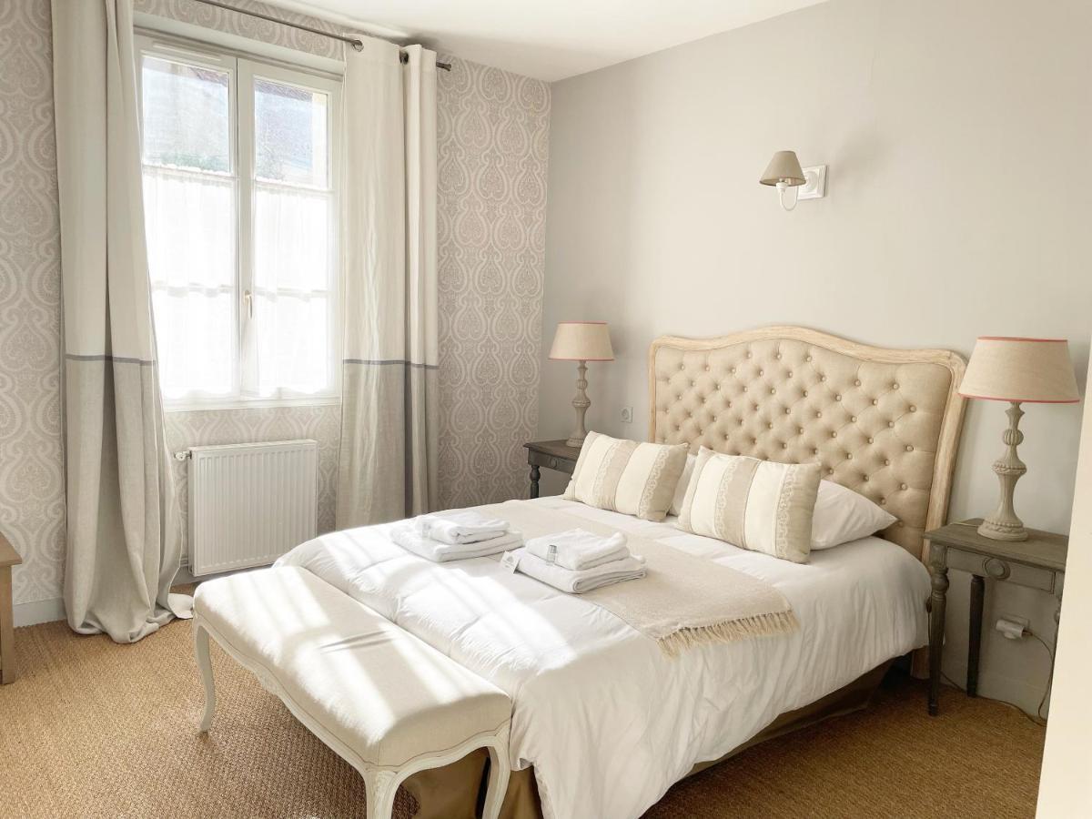 Auberge Du Chasseur Grosrouvre Exteriör bild
